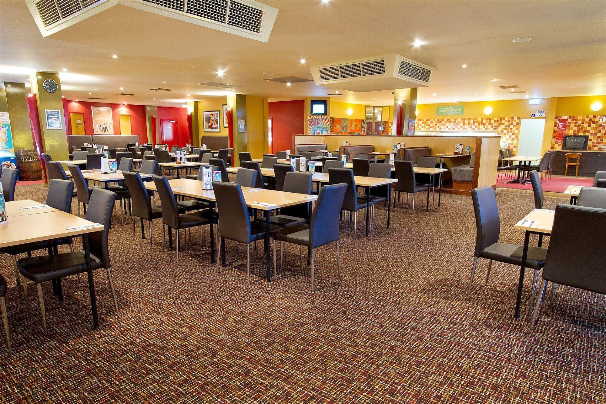 Links Hotel Seaton Экстерьер фото