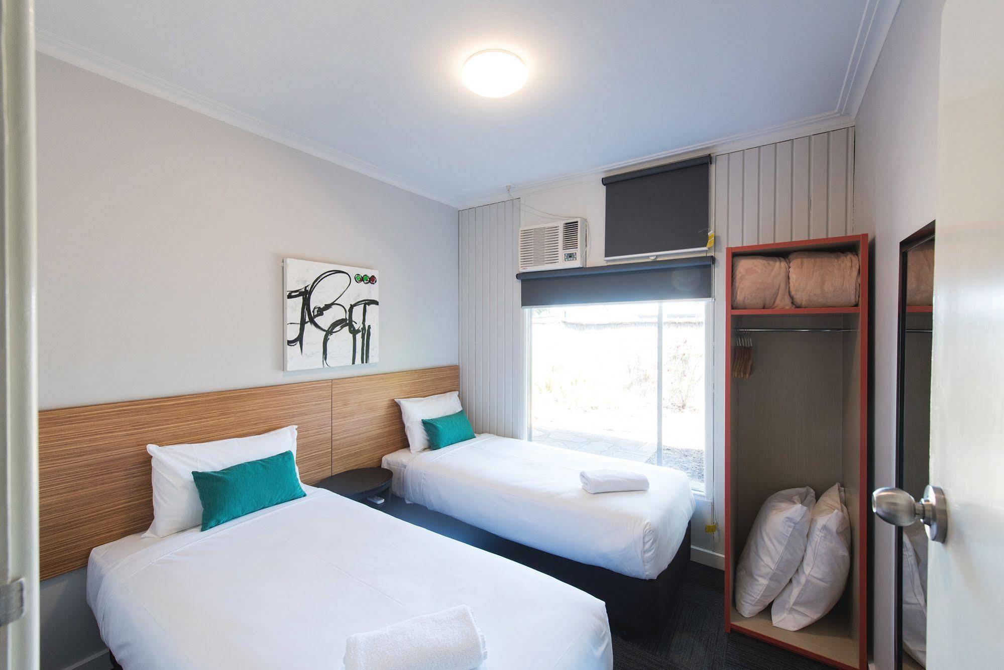 Links Hotel Seaton Экстерьер фото